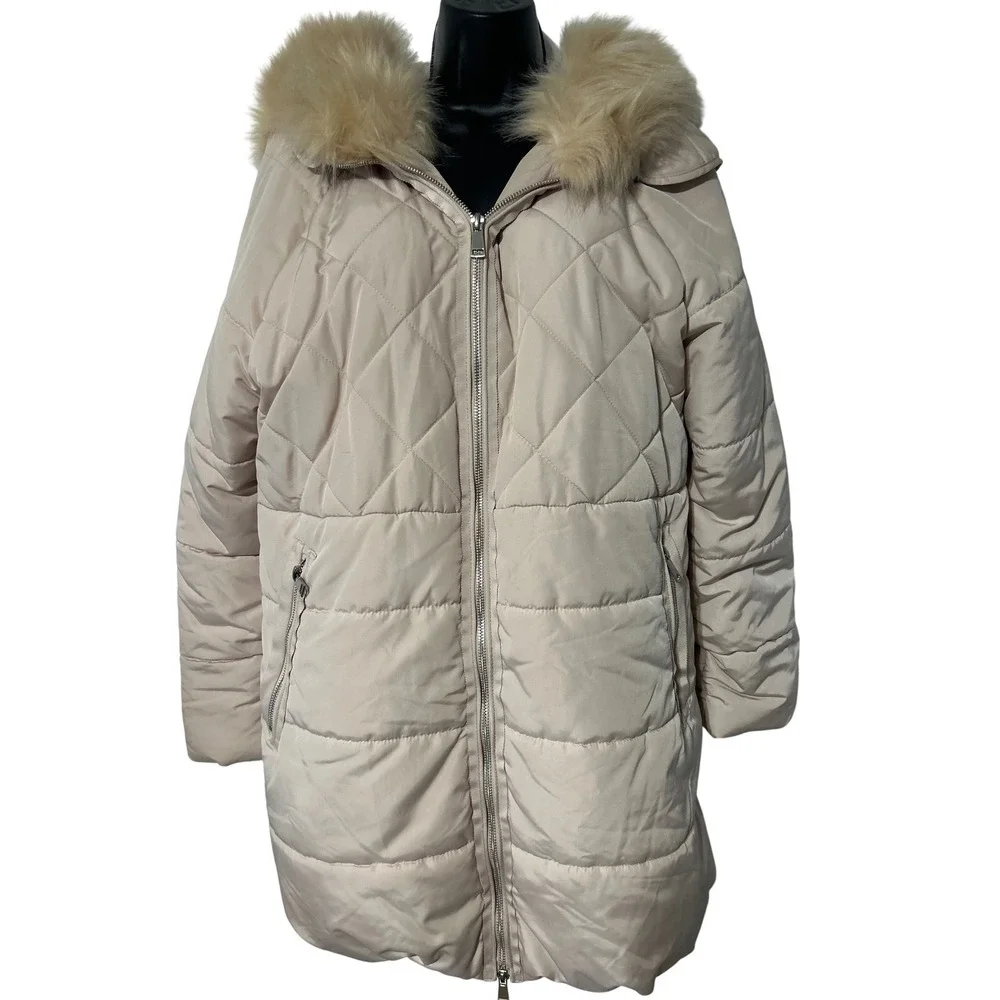 Forever 21 Women's Quilted Puffer Coat Faux Fur Hood Zip Front Beige Size Medium